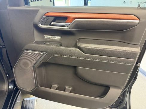 Used 2023 GMC Sierra 1500 Denali AWD/4WD image 33