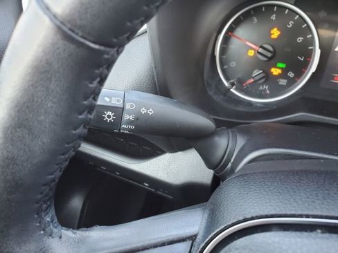 Used 2022 Toyota RAV4 XLE w/ Convenience Package image 21