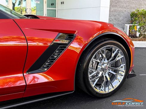 Used 2015 Chevrolet Corvette Z06 w/ 3LZ Preferred Equipment Group image 69