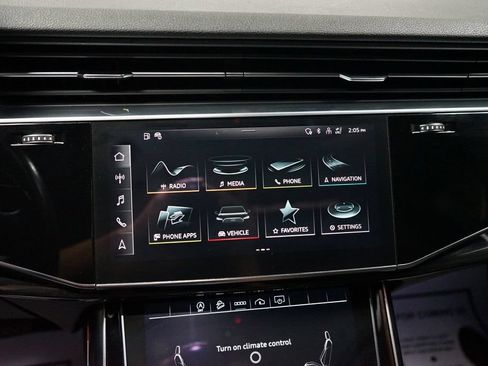 Used 2021 Audi Q8 Premium Plus w/ Premium Plus Package AWD/4WD image 40