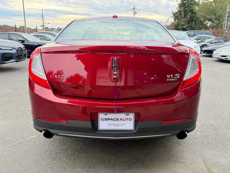 Used 2013 Lincoln MKS AWD image 7