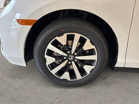 New 2026 Honda Odyssey EX-L image 15