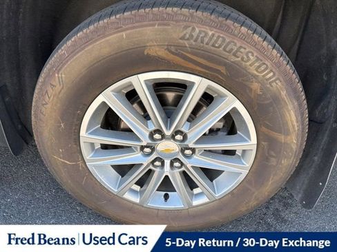 Used 2023 Chevrolet Traverse LT AWD/4WD image 10