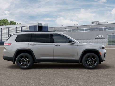 New 2026 Jeep Grand Cherokee L Limited AWD/4WD image 27