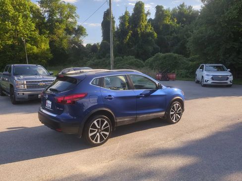 Used 2019 Nissan Rogue Sport SL AWD/4WD image 5