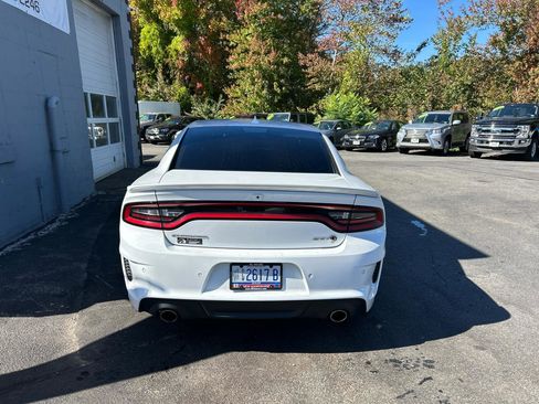 Used 2022 Dodge Charger SRT Hellcat w/ Harman/Kardon Audio Group RWD image 6