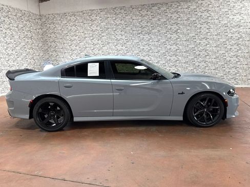 Used 2020 Dodge Charger R/T w/ Blacktop Package RWD image 8