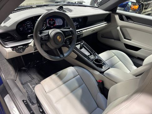 Used 2020 Porsche 911 Carrera S image 5