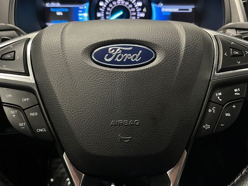 Used 2023 Ford Edge SEL w/ Convenience Package AWD/4WD image 16