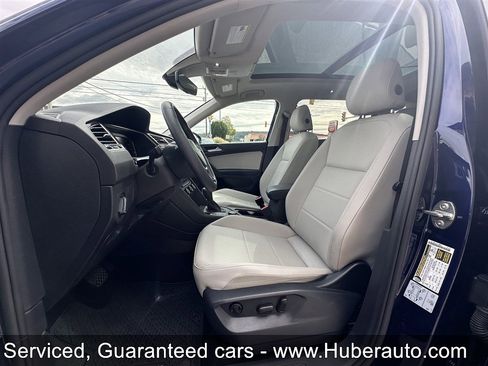 Used 2021 Volkswagen Tiguan SEL image 32