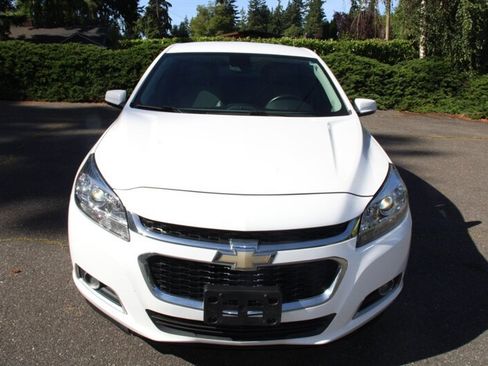 Used 2015 Chevrolet Malibu LT FWD image 11