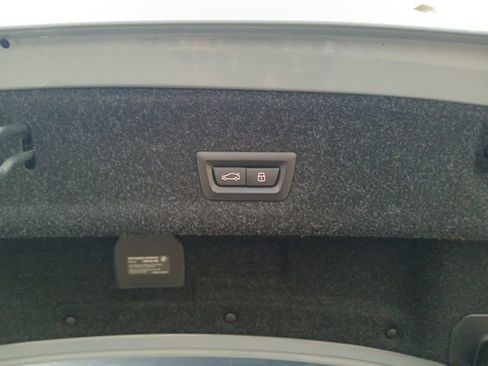 New 2026 BMW 330i Sedan w/ M Sport Package image 11