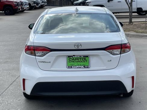 Used 2024 Toyota Corolla LE image 5