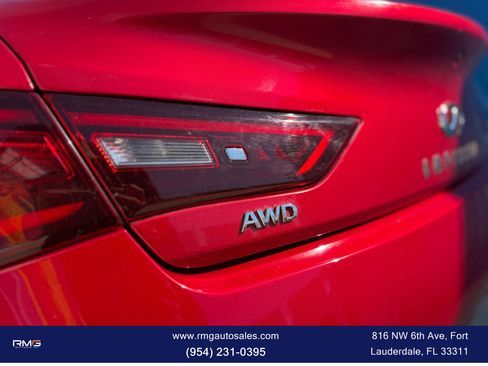 Used 2018 INFINITI Q60 Red Sport 400 w/ Pro Active Package image 8