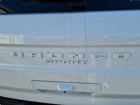 Used 2025 Ford Bronco Sport Outer Banks image 5