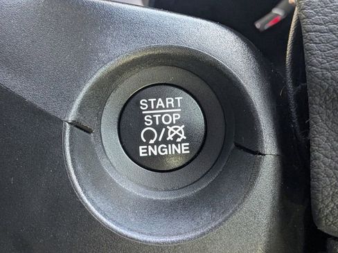 Used 2020 Jeep Compass Latitude w/ Popular Equipment Group image 33