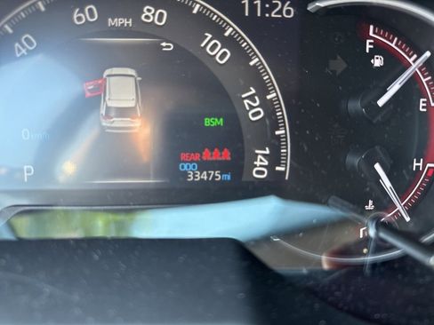 Used 2021 Toyota RAV4 Limited image 2