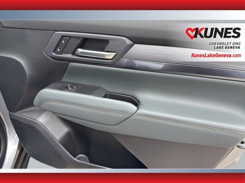 New 2026 GMC Terrain AT4 w/ Convenience Package III image 41