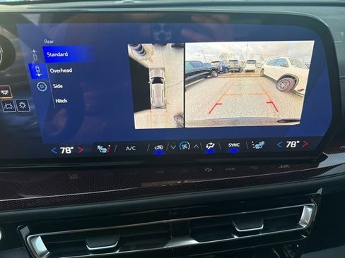 New 2026 Chevrolet Traverse Z71 w/ Driver Confidence Package image 15