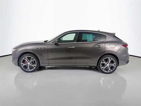 Used 2022 Maserati Levante GT image 2
