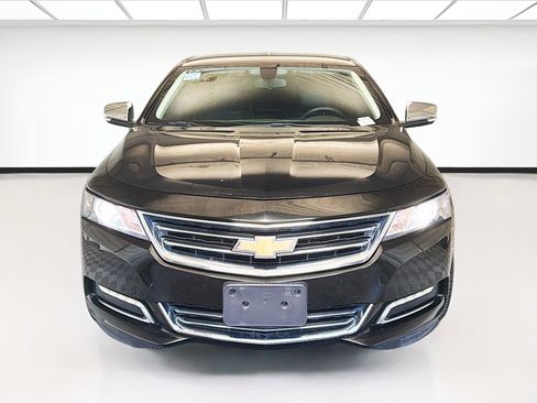 Used 2019 Chevrolet Impala Premier FWD image 2
