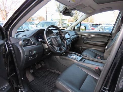 Used 2022 Honda Pilot Special Edition image 2