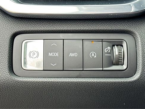 New 2026 GMC Acadia Denali w/ Super Cruise Package AWD/4WD image 11