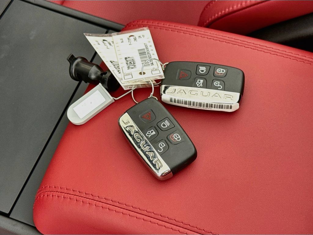 Certified 2024 Jaguar F-TYPE R-Dynamic RWD image 17