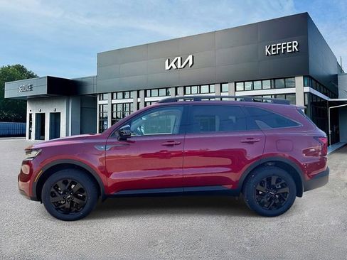 Certified 2023 Kia Sorento S AWD/4WD image 5