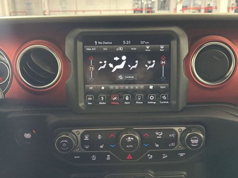 Used 2020 Jeep Wrangler Rubicon w/ Steel Bumper Group image 21