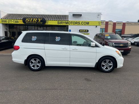 Used 2010 Honda Odyssey Touring image 8