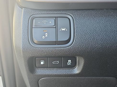 Used 2020 Kia Optima LX image 25