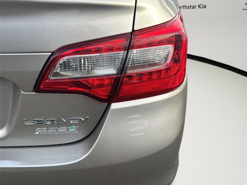Used 2017 Subaru Legacy 2.5i Premium AWD/4WD image 23
