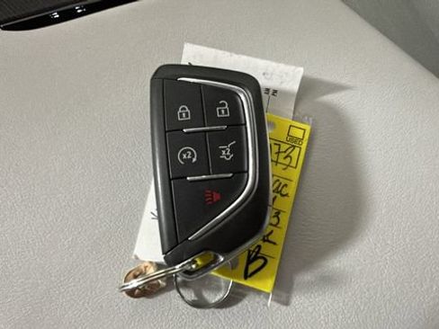 Used 2024 Cadillac Lyriq Sport RWD image 21