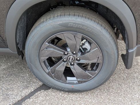 New 2026 Nissan Rogue SV AWD/4WD image 13