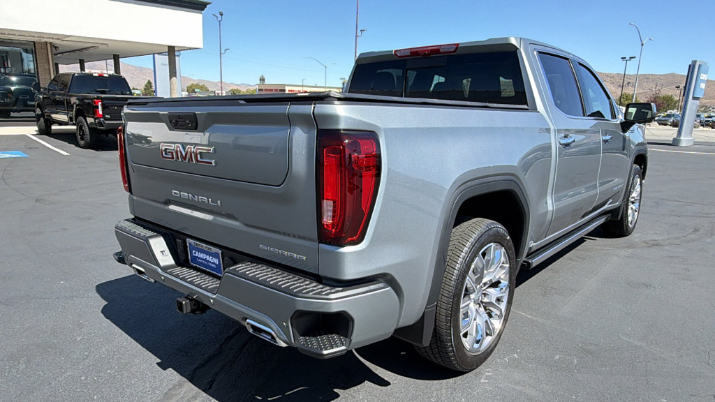Used 2026 GMC Sierra 1500 Denali AWD/4WD image 3