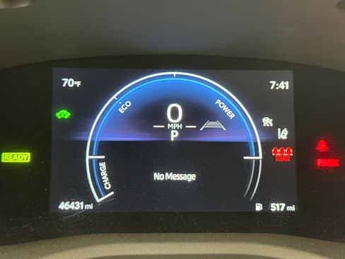 Used 2025 Toyota Camry LE FWD image 9