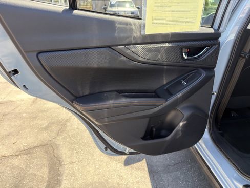 Used 2019 Subaru Crosstrek 2.0i Limited w/ Moonroof Package w/Navigation AWD/4WD image 16