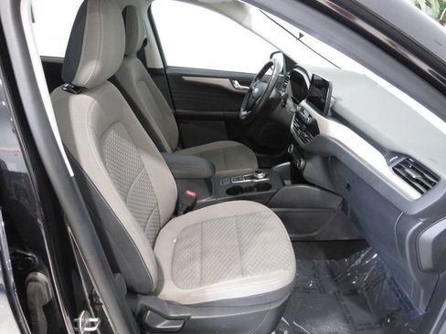 Used 2021 Ford Escape SE w/ Convenience Package FWD image 10