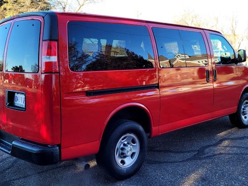 Used 2019 Chevrolet Express 2500 LS w/ Driver Convenience Package image 8