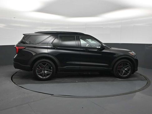 New 2026 Ford Explorer ST w/ Sun And Sound Package AWD/4WD image 9