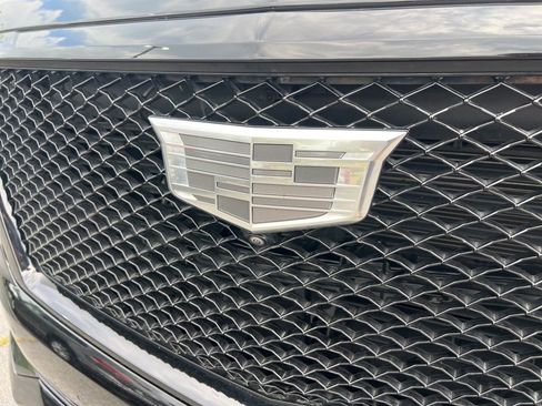 Used 2024 Cadillac Escalade ESV Sport w/ LPO, ONYX Package AWD/4WD image 10