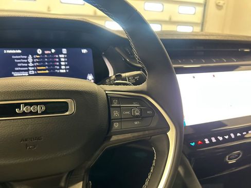New 2026 Jeep Grand Cherokee Altitude AWD/4WD image 20