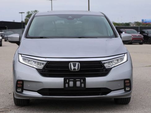 Used 2022 Honda Odyssey Touring image 2