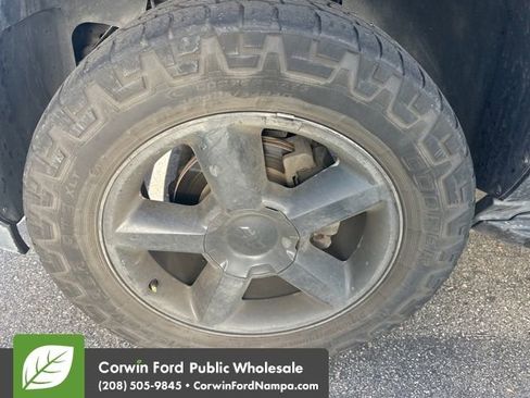 Used 2014 Chevrolet Tahoe LTZ image 9