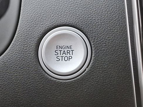 Used 2024 Hyundai Santa Cruz Limited image 25