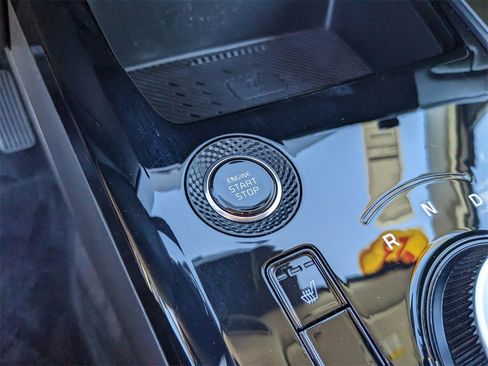 Certified 2023 Kia Niro EX image 28