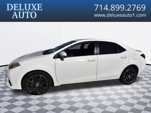 Used 2015 Toyota Corolla S Premium image 1