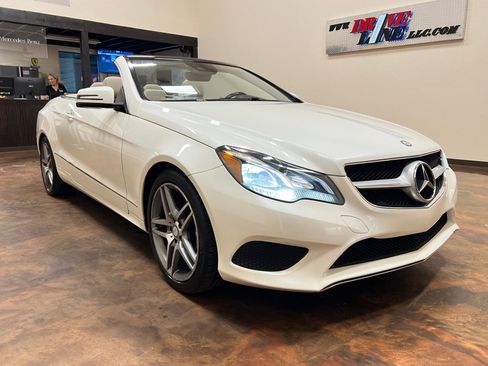 Used 2014 Mercedes-Benz E 350 SEDAN image 3