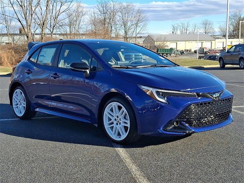 New 2026 Toyota Corolla SE image 3